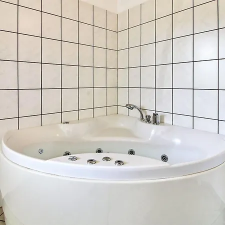 Casa vacanze Jani - 25km From The Sea By Interhome *